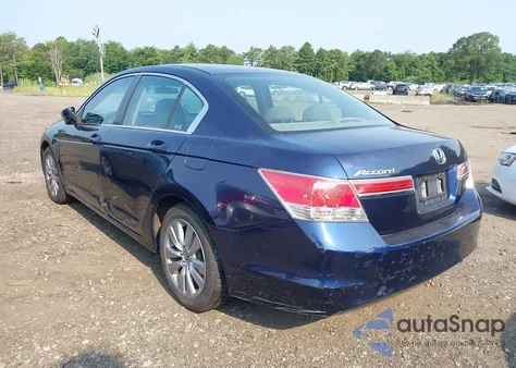 2011 Honda Accord 2.4 Ex z USA, uszkodzony, nr VIN 1HGCP2F74BA110704